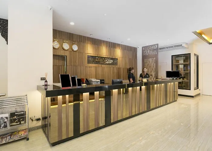 Hotel De Arni 4*